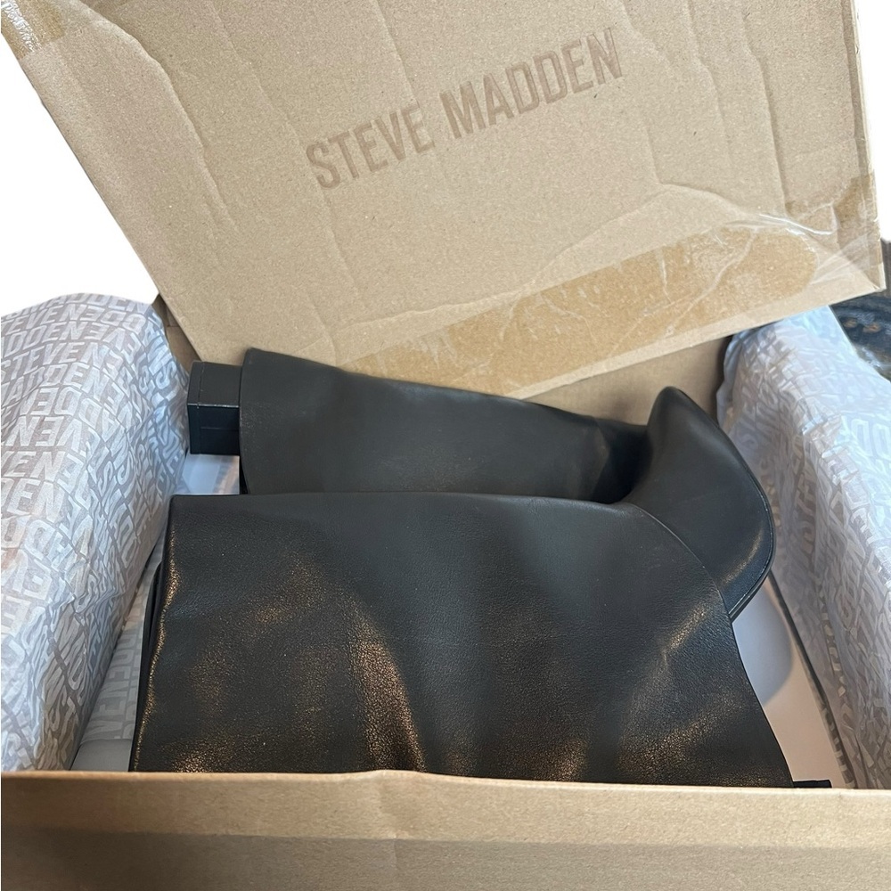Steve Madden 7.5 Fallon Foldover Black Leather Boots Contemporary Urban - Picture 8 of 11